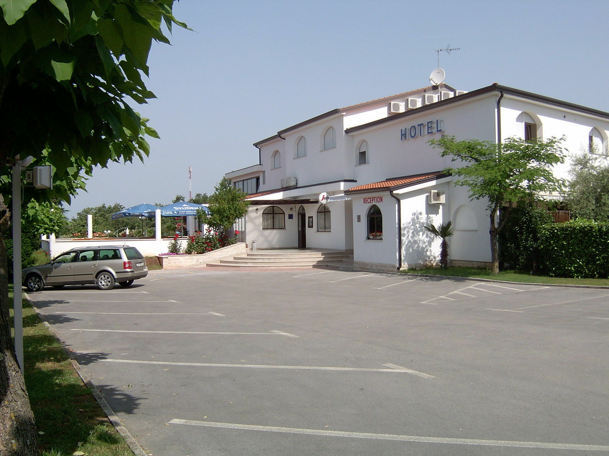 Hotel Hotel Holiday 3*